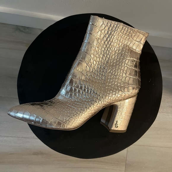 Sam Edelman gold croc embossed ankle boots - Picture 3 of 5